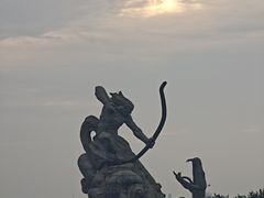 -巴陵广场