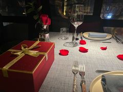 -弦月窗LUNETTE BY AMANDA(复兴路店)