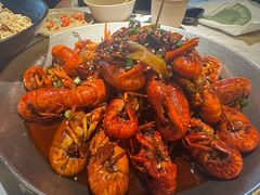 -巴厘龙虾·榜首油焖大虾(音乐学院·沿江酒馆店)