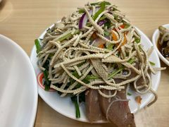 -闫家驴肉老店(华电一校店)