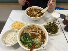 -好一家牛肉粉(山东路家乐福店)