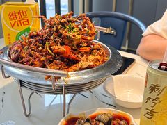 -凤凰路何眼镜香辣蟹(花果园店)