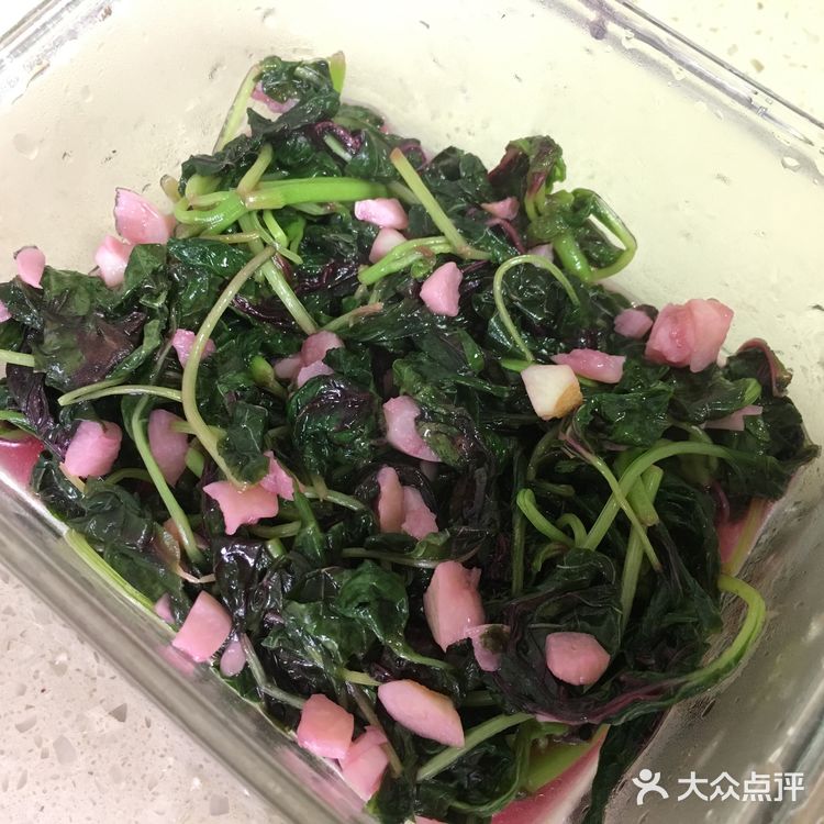 夏日时蔬来一份-蒜泥炒红苋菜！