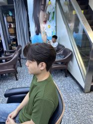 -藤野造型专业烫染接发