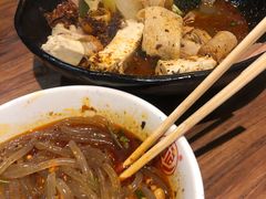 -万记麻辣烫国展总店