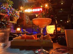 -城墙外BAR
