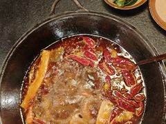 -渝井巷重庆老火锅(沈阳吉祥店)