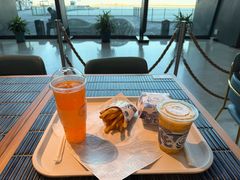 -抱抱地球咖啡馆(国家海洋博物馆店)