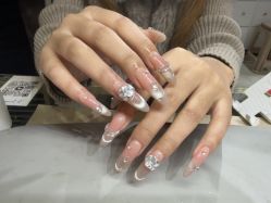 -艾珂·美甲美睫