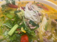 -粉小主·贵州酸汤牛肉粉(南京仙林金鹰店)