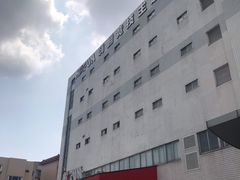 -嗨翻Hi-Fun竞技主题乐园·蹦床亲子生日轰趴(国光1937店)