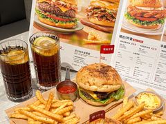 -必胜客(WOW西丽店)