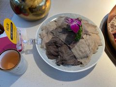 -墨居上隐·院子里火锅(峨眉店)