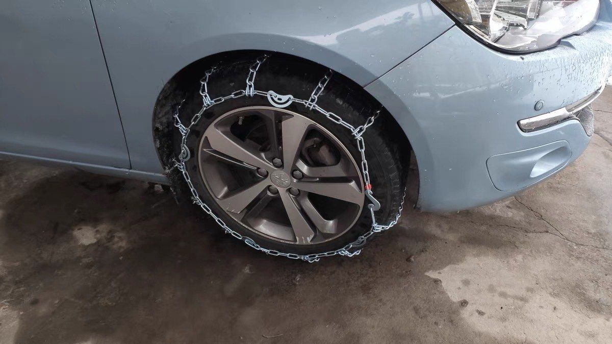 成都汽车轮胎防滑链汽车防滑链坦克300
