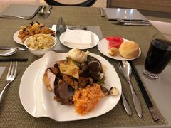 -海口绿发希尔顿酒店-田园汇自助餐·三文鱼·海鲜