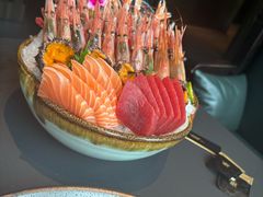 -雍容荟帝王蟹活龙虾展台自助(IFS黑金店)