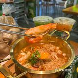 老板你是不是磕他泰？人均50泰国菜，送露楚