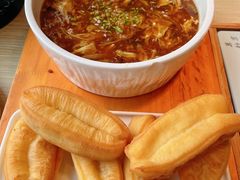 小油条配酸辣汤-味莊·青岛菜(石老人店)
