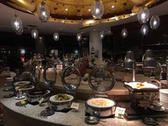 自助取餐区-东莞塘厦三正半山温泉酒店·沙利文西餐厅