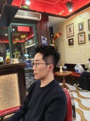 -东方先生国潮男士理发馆