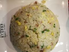 -香巴拉云南餐厅(华莱坞店)