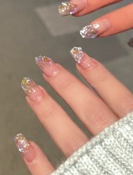 -M Nails & Beauty美甲美睫美体