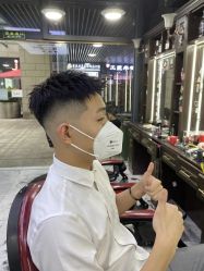 -Barber潮先生男士理发店