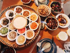 -包整·丝娃娃(一览甲秀楼风景店)