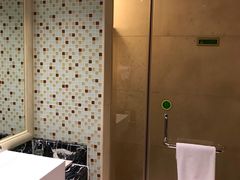 -维也纳酒店(广州番禺市桥地铁站店)