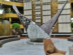 -上海滴水湖皇冠假日酒店