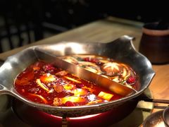 -湊湊火锅·茶憩(杭州湖滨银泰in77店)