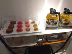 -浅深(世茂滨江精品店)