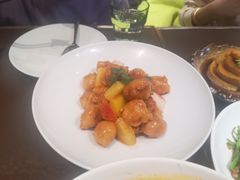 菠萝咕噜肉-有璟阁港式餐厅(国贸商城店)