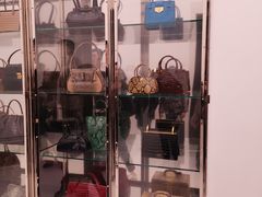 -PRADA普拉达(国金中心店)