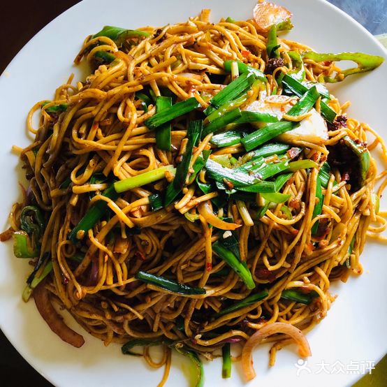 明氏黄面大王烧烤老菜(三店)