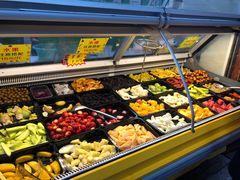 自助取餐区-老炳·七丛松甘草水果