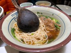 红烧大排面-京城小江南·土菜馆·蒸白鱼(东四十条店)