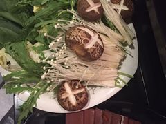 -重庆爽翻天老火锅(临平万达广场店)