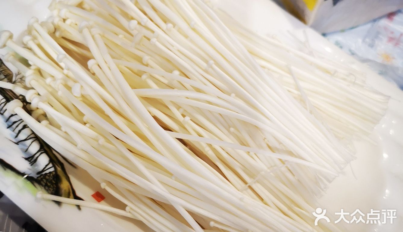 喜欢配菜有金针菇，娃娃菜