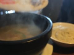 -山珍王国·云南野生菌石锅鱼