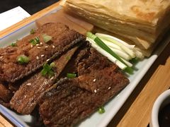 烙饼卷带鱼-局气 烤鸭·北京菜(光华路店)