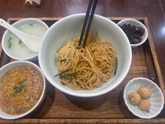 蟹粉黄金捞面-蟹上黄·蟹黄面·江南糖水(人民广场店)