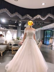 点击看大图 -艾米丽婚纱礼服