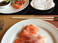 -大中华希尔顿酒店-念自助餐·嗨啤·小龙虾