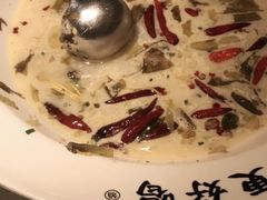 -江渔儿酸菜鱼·拔草餐厅(虎门君乐汇店)