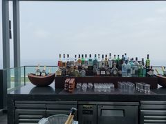 -瑰丽酒店·海吧·天际下午茶·现场DJ·天台酒吧