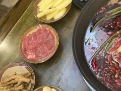 -黄潇洒老火锅(九眼桥宏济巷店)