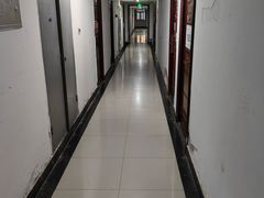 -Fashion果派影音酒店(小寨地铁站店)