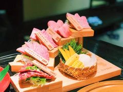 -山川小町·极番烧肉(新地假日广场店)
