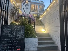 -Mark&Mars Restaurant